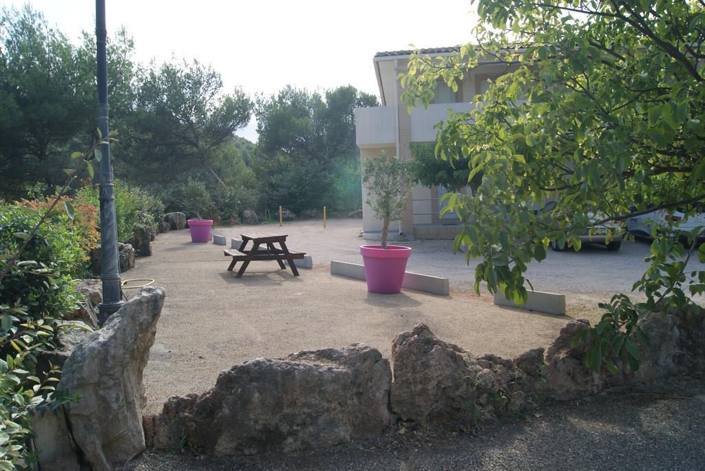 Appart'Hôtel Les Rochers Auriol Extérieur photo