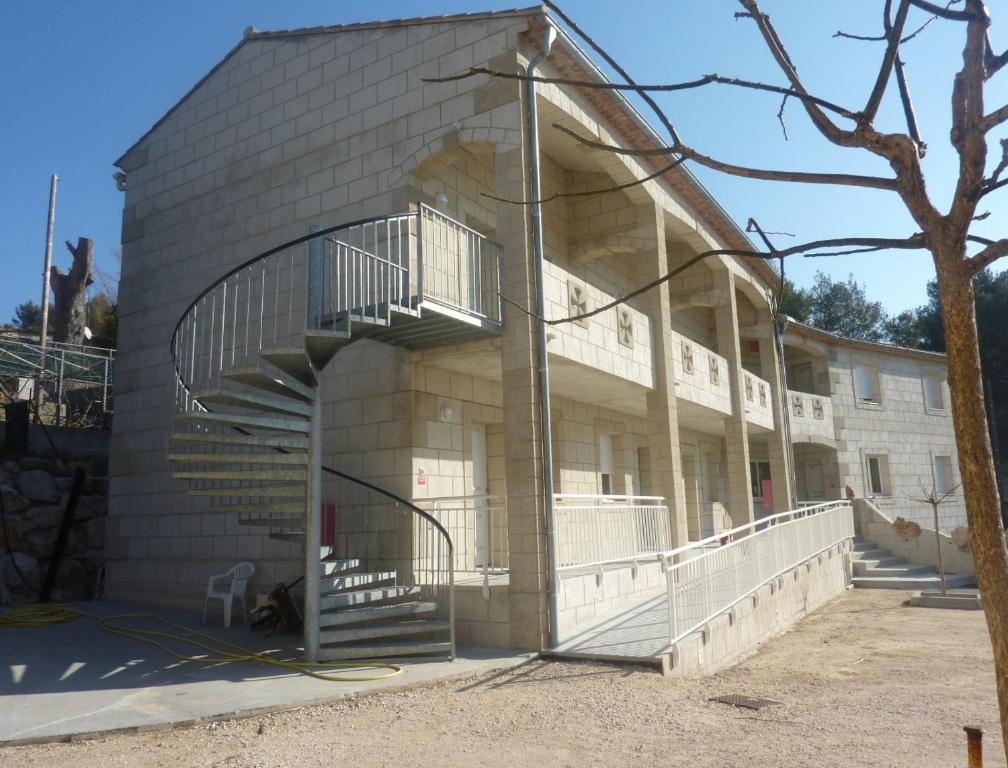 Appart'Hôtel Les Rochers Auriol Extérieur photo
