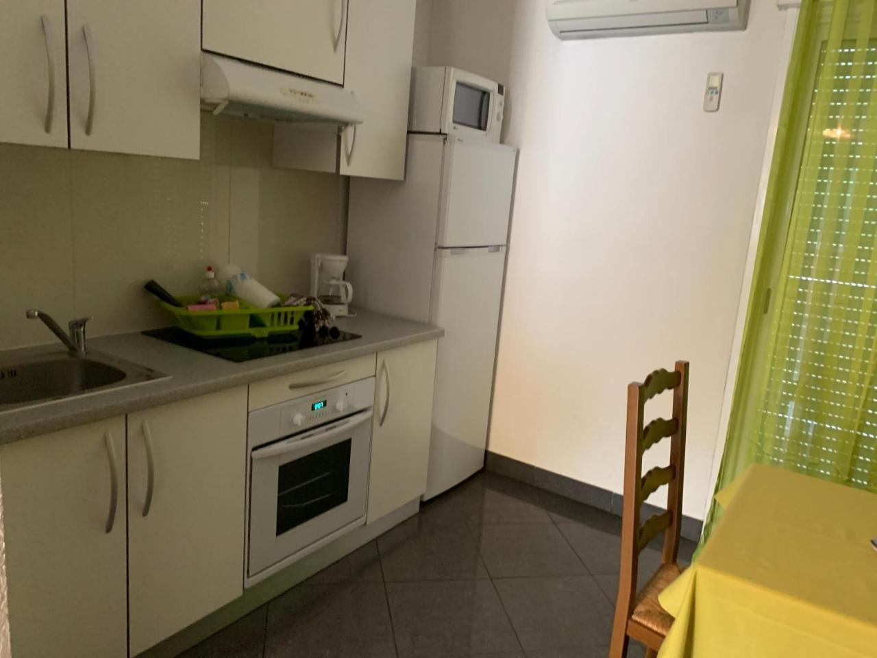 Appart'Hôtel Les Rochers Auriol Extérieur photo