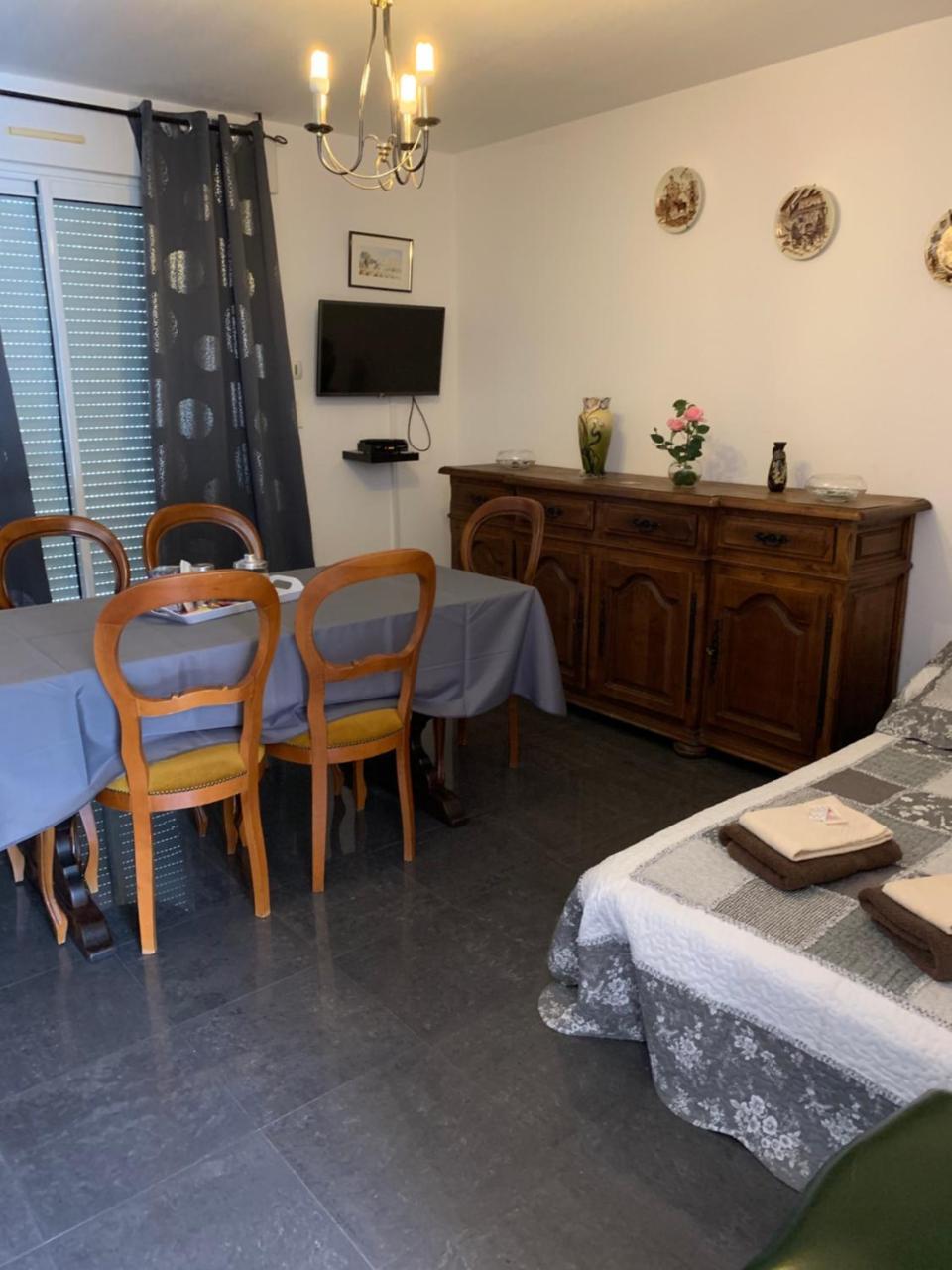 Appart'Hôtel Les Rochers Auriol Extérieur photo